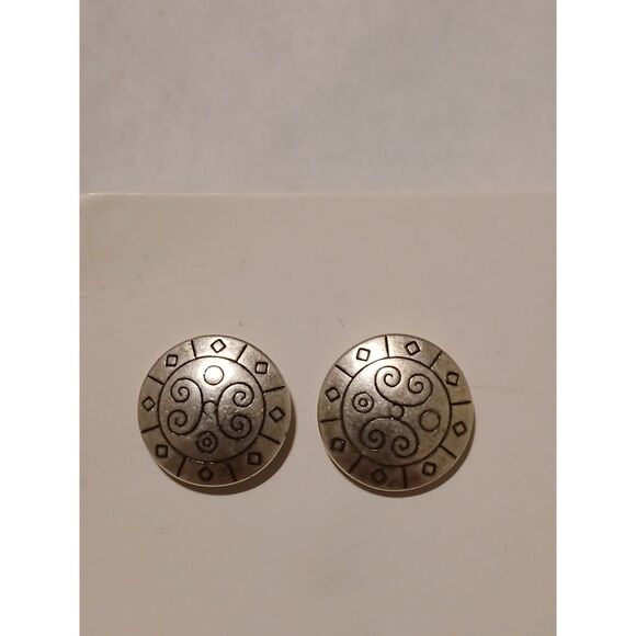 Napier small silver-tone stud earrings round Celtic swirl engraved design - Picture 3 of 4